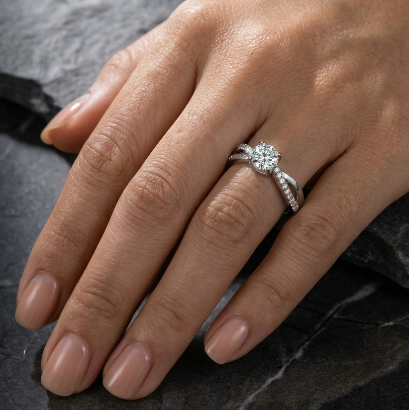 LUEUR - 0.4ct Twisted Pave Moissanite Solitaire | 925 Sterling Silver